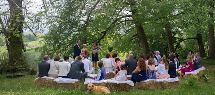 A rural wedding ceremony in France  by Agathia celebrant